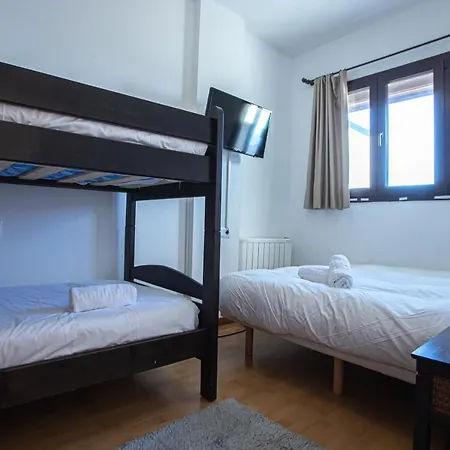 Iris Apartment *
